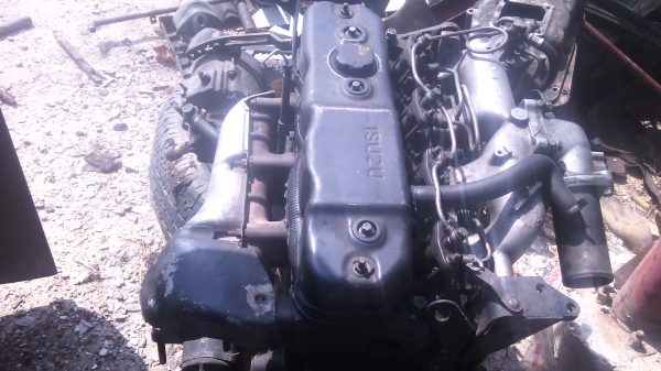 ขายเครื่อง4BD1 (ไม่มีเลข) ขายเครื่อง4BD1 (ไม่มีเลข)