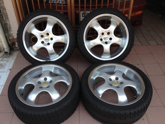 ล้อ ATS เยอรมันเเท้ๆใส่ VOLVO ขอบ18กว้าง8นิ้ว4ลูกอ๊อฟ35ของเก่าญี่ปุ่นสภาพเดิม