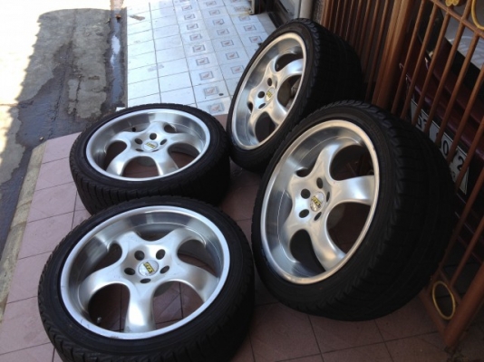 ล้อ ATS เยอรมันเเท้ๆใส่ VOLVO ขอบ18กว้าง8นิ้ว4ลูกอ๊อฟ35ของเก่าญี่ปุ่นสภาพเดิม ล้อ ATS เยอรมันเเท้ๆใส่ VOLVO ขอบ18กว้าง8นิ้ว4ลูกอ๊อฟ35ของเก่าญี่ปุ่นสภาพเดิม