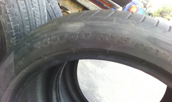 255/40R18 PIRELLI มี 2 เส้น tel.081-427-3941