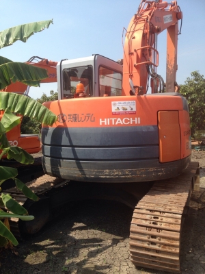 ขายด่วน รถขุด HITACHI EX 135US-5 นำเข้าจากญี่ปุ่น  สภาพสวย เครื่องปั๊มดี  ไฟฟ้าครบ  ใช้งานนน้อย  รถสวย พร้อมใช้งาน  โทร 089-7462641  สุวรรณี  เผ่าพงศ์ษา