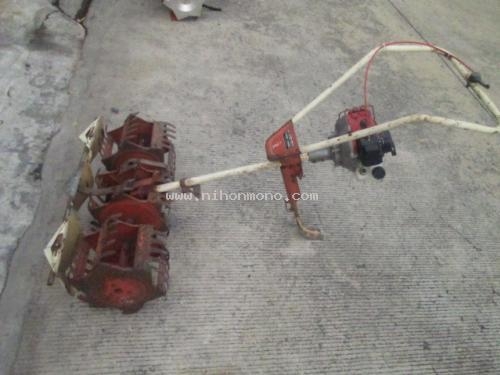 เครื่องกำจัดวัชพืชในร่องข้าว   MARUYAMA   MC  รหัสสินค้า : 80802464   หรือเพิ่มเติมไดที่ www.nihonmono.com