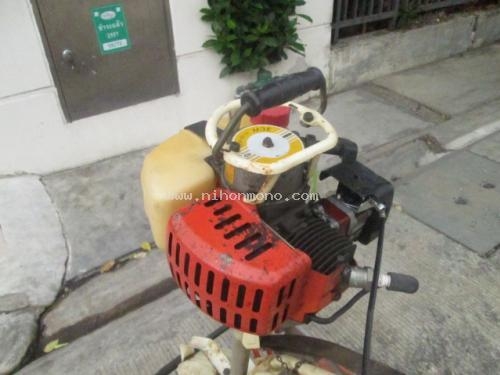 เครื่องกำจัดวัชพืชในร่องข้าว    MARUYAMA   KW  รหัสสินค้า : 80802465  หรือเพิ่มเติมไดที่ www.nihonmono.com