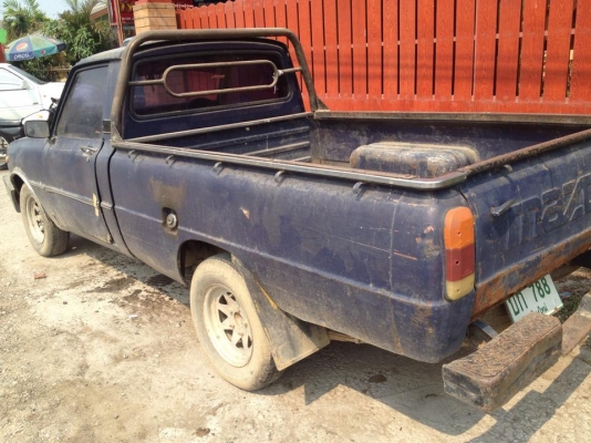 ขายมาสด้า1200ทะเบียนโอน