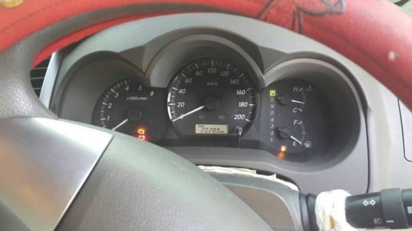 Toyota Vigo Prerunner ปี12 4ประตู ออโต้ Toyota Vigo Prerunner ปี12 4ประตู ออโต้