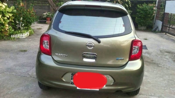 Nissan March ปี13   Auto