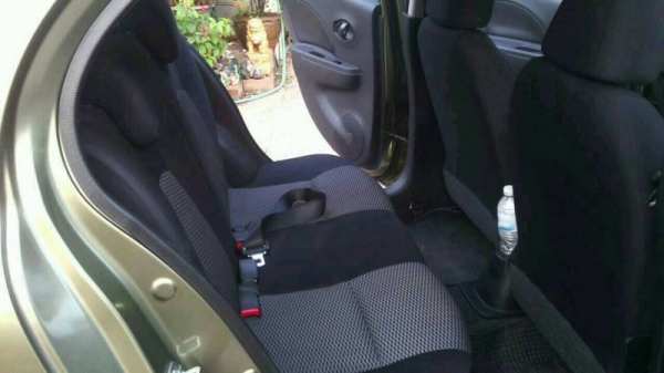 Nissan March ปี13   Auto