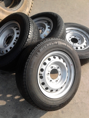 205/70R15 กะทะ 6 รู พร้อมยาง โทร.081-427-3941