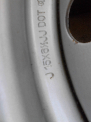 205/70R15 กะทะ 6 รู พร้อมยาง โทร.081-427-3941