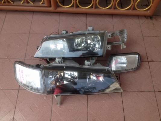 ไฟหน้าโครมดำเเอค์คอร์ 94ถึง97 พร้อมไฟมุมของเก่าญี่ปุ่นสภาพดี