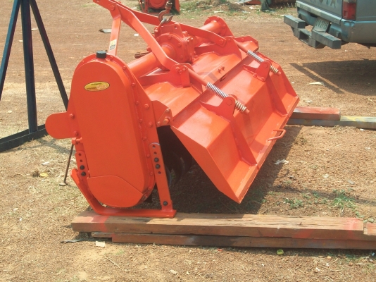 ขายแล้วครับโรตารี่ตราช้าง 2.0 เมตร.ใส่กับรถไถ M 5000 ,M 6040