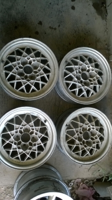 ล้อmahle bbs14*6 4/100 =3500 โทร 096-2085202 ครับ