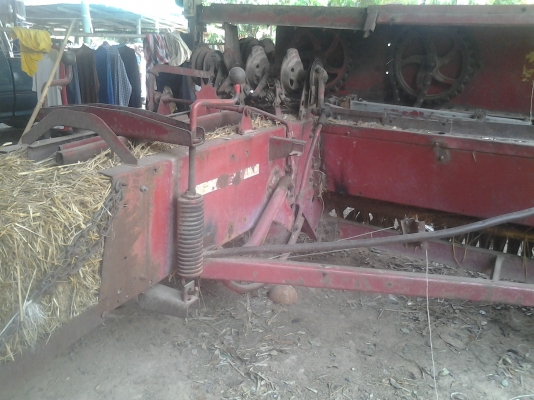 ขายตามสภาพเครื่องอัดฟางนิ้วฮอลแลน