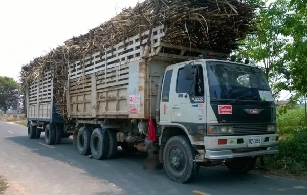 ขายรถพ่วง แม่ดั้ม - ลูกไม่ดั้ม HINO FM3M จดทะเบียนปี 43 เครื่องเดิม M10C 240 แรงม้า เกียร์เดิม สโลว์เดิม คัสซีสวยจัดตลอดเส้น ยางเต็มทั้ง 18 เส้น ทะเบียนพร้อมโอนครับ