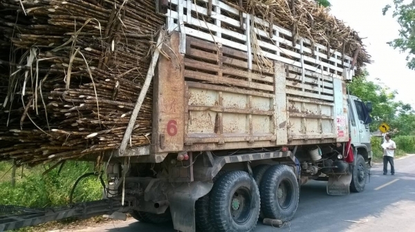 ขายรถพ่วง แม่ดั้ม - ลูกไม่ดั้ม HINO FM3M จดทะเบียนปี 43 เครื่องเดิม M10C 240 แรงม้า เกียร์เดิม สโลว์เดิม คัสซีสวยจัดตลอดเส้น ยางเต็มทั้ง 18 เส้น ทะเบียนพร้อมโอนครับ