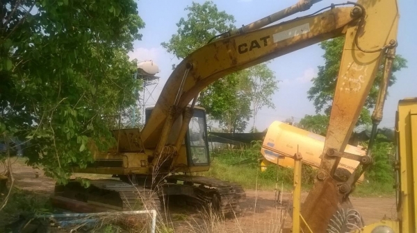 ขายแบคโฮ CAT EL200B เอกสารสัญญาซื้อขาย รถใช้งานได้ดี ราคาต่อรองได้ครับ ขายแบคโฮ CAT EL200B เอกสารสัญญาซื้อขาย รถใช้งานได้ดี ราคาต่อรองได้ครับ