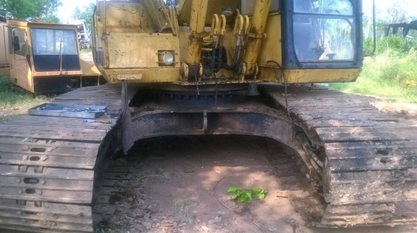 ขายแบคโฮ CAT EL200B เอกสารสัญญาซื้อขาย รถใช้งานได้ดี ราคาต่อรองได้ครับ ขายแบคโฮ CAT EL200B เอกสารสัญญาซื้อขาย รถใช้งานได้ดี ราคาต่อรองได้ครับ