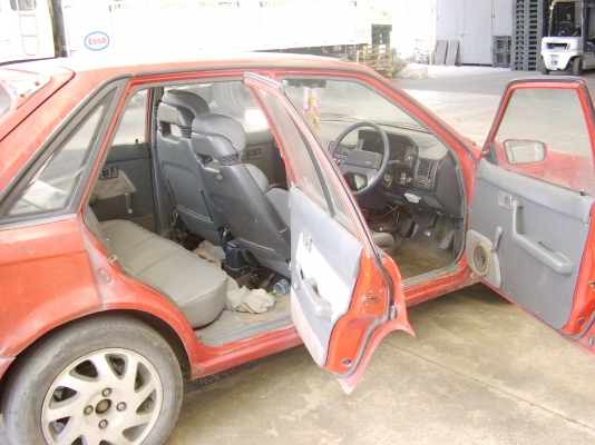 ขายรถเก่ง Mazda 323