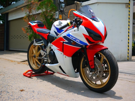 ขาย Nc30 พร้อมทะเบียนแท้ แฟริ่ง cbr1000 08 เครื่องสดๆ