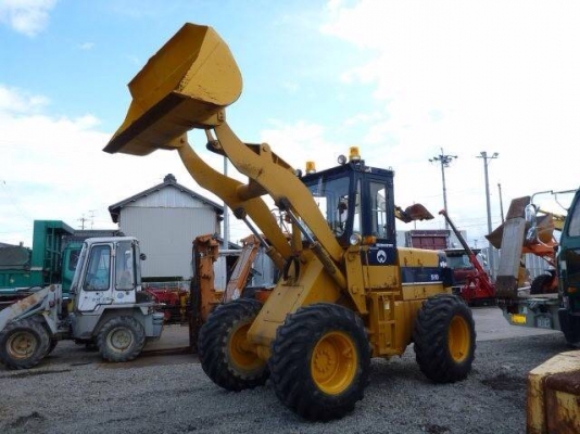 ขาย รถตัก KOMATSU 510 กรองเดี่ยว ซีเรียลสูง นำเข้าจากญี่ปุ่น 090-986-2521 อ๊อบ