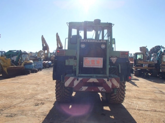 ขายรถตัก CAT 936E นำเข้าจากญี่ปุ่น ซีเรียลสูง 2,XXX. สวยมากครับ 090-986-2521 อ๊อบ