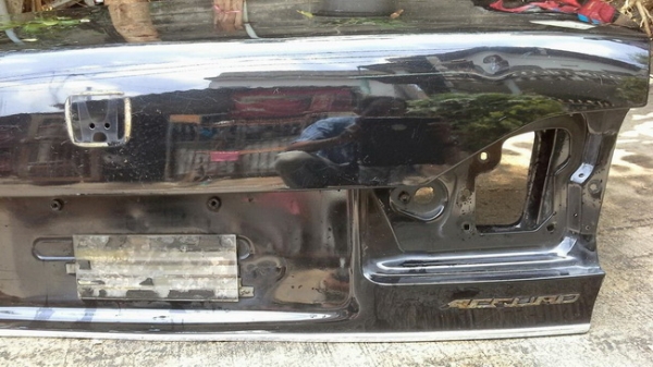 ฝากระโปรงหลังแอคคอต งูเห่า