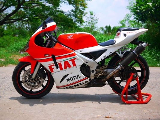 ขาย Nc30 พร้อมทะเบียนแท้ แฟริ่ง Rc212 เครื่องดีสุดๆ ท่อสูตรโยชิ พักเท้าเกียร์โยง พร้อมเช็คระบบไฟล้างคาร์บูเช็ควาวเรียบร้อย