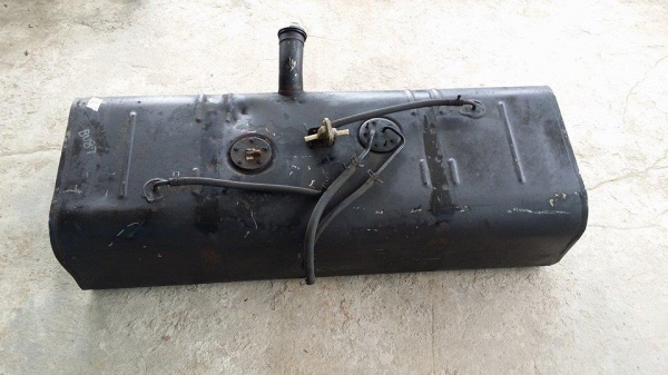 ถังบรรจุน้ำมัน เก่าญี่ปุ่น มีหลายขนาด สภาพใช้งานได้จริง