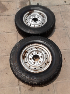 195R14 กะทะ 6 รู พร้อมยาง ใช้เป็นล้ออะไหล่ได้ tel.081-427-3941