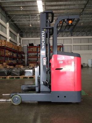 จำหน่าย Forklift ไฟฟ้า NICHIYU FBR20-75C-400 ขนาด 2 ตัน เสาเข้าตู้ 4 เมตร