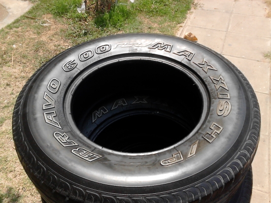 235/70 R15 MAXXIS BRAVO 600  ชุด 4 เส้น tel.081-427-3941