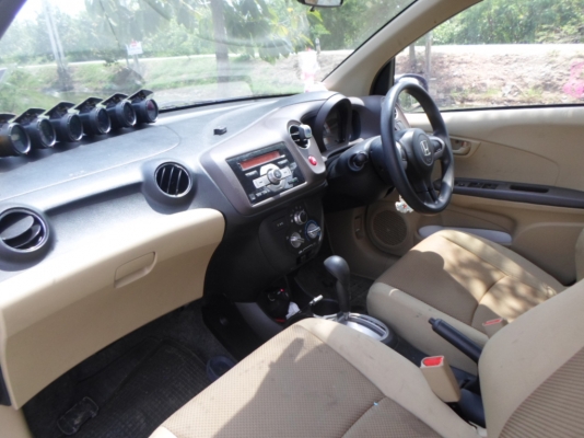 ขายรถ honda brio ตัวท๊อป