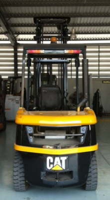 จำหน่ายรถ Forklift ดีเซล CAT DP35 รุ่นล่าสุด  (ยุโรป) ขนาด 3.5 ตัน ดีเซล เสา 4.5 เมตร 3 คอนโทรล มี Side-Shift สภาพ 90 \%