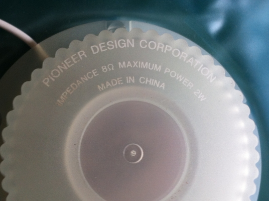 ลำโพงลอยน้ำ Pioneer เป็นของใหม่ ชิ้นงานเป่าลมให้พองลอยในน้ำได้เอามาใช้งานบนบกได้ด้วย