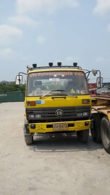 ขาย nissan ud (6ล้อหัวลาก)