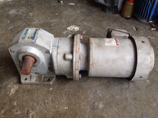 ขายมอเตอร์เกียร์ GTR มอเตอร์ mitsubishi 0.5HP. 380V อัตราทด 1:5 เพลาออกประมาณ 280 รอบต่อนาที วิ่งนิ่ม สภาพดี พร้อมใช้งาน