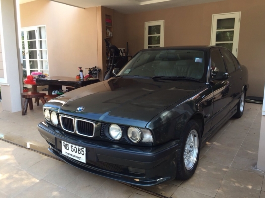 BMW 525i 2JZ ติดLPG ออโต้ เบาะไฟฟ้า ชุดแต่งรอบคัน ตามรูป