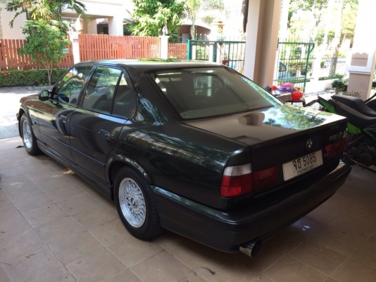 BMW 525i 2JZ ติดLPG ออโต้ เบาะไฟฟ้า ชุดแต่งรอบคัน ตามรูป