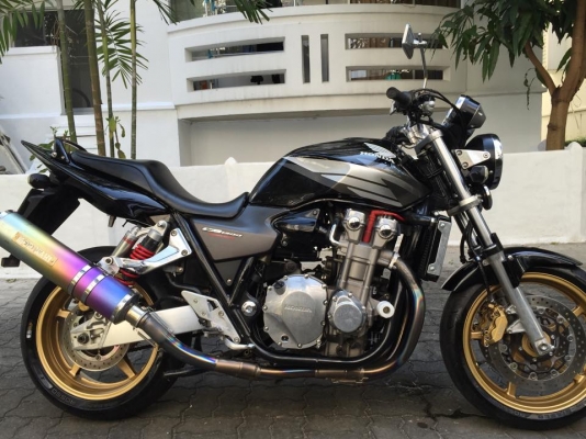 ขาย cb1300 SC54 สพมแท้ๆ โทร check ได้ครับ บริการส่งทั่วไทย