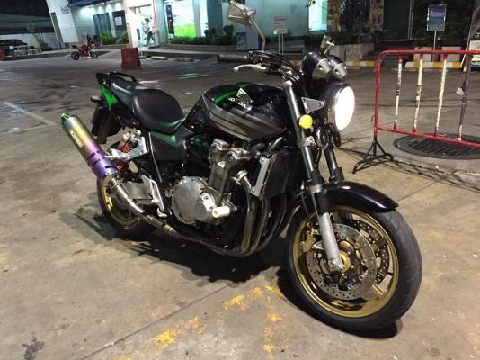 ขาย cb1300 SC54 สพมแท้ๆ โทร check ได้ครับ บริการส่งทั่วไทย