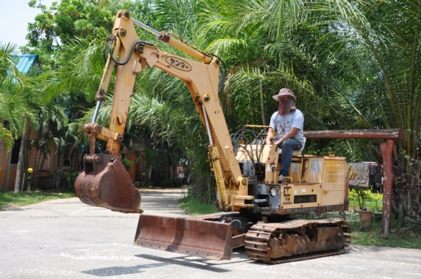 ขายแบคโฮ YANMAR YB1200S สวยเดิมจากญี่ปุ่น ทำงานสมบูรณ์ทุกระบบ รับรองไม่ผิดหวัง 135,000 เท่านั้น!!
