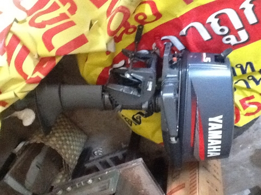 เรือตกปลา13ฟุต เครื่องยามาฮ่า5แรงเบิกห้างใหม่ๆ45000บาทท