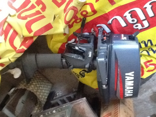 เรือตกปลา13ฟุต เครื่องยามาฮ่า5แรงเบิกห้างใหม่ๆ45000บาทท