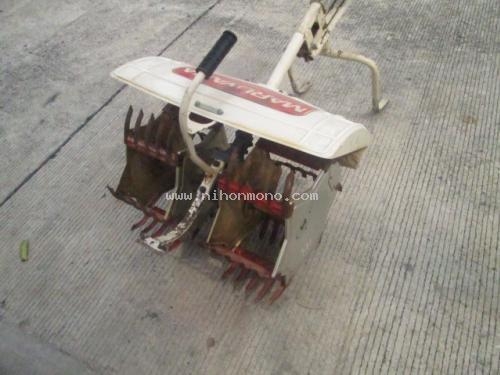 เครื่องกำจัดวัชพืชในร่องข้าว   MARUYAMA    MKC-304  รหัสสินค้า : 80802476 หรือเพิ่มเติมไดที่ www.nihonmono.com