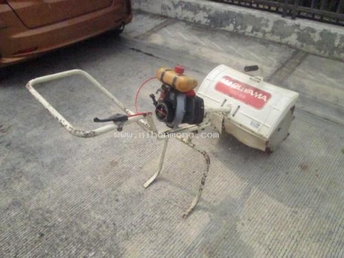 เครื่องกำจัดวัชพืชในร่องข้าว   MARUYAMA    MKC-304  รหัสสินค้า : 80802476 หรือเพิ่มเติมไดที่ www.nihonmono.com