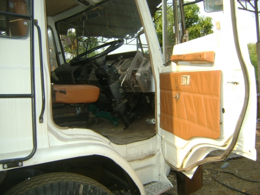 F17  2 เพลา เครื่องEH 700 กระบะไม้  ราคา  660,000 บาท