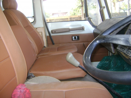 F17  2 เพลา เครื่องEH 700 กระบะไม้  ราคา  660,000 บาท