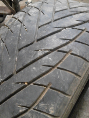 265/40R22 WANLI S1098 มี 2 เส้น tel.081-427-3941