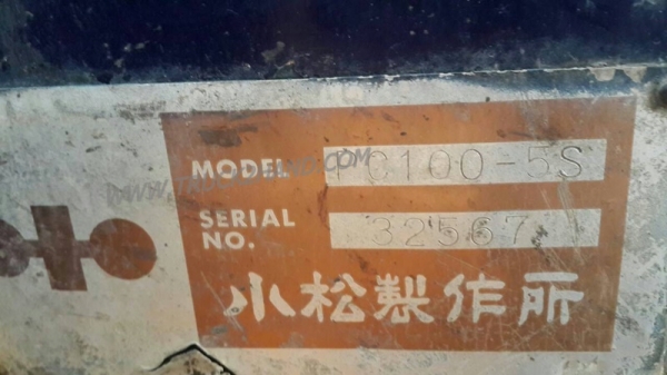 รถแบคโฮ ยี่ห้อโคมัตซุ รุ่น Pc100 รุ่น5S มีเล่มทะเบียน