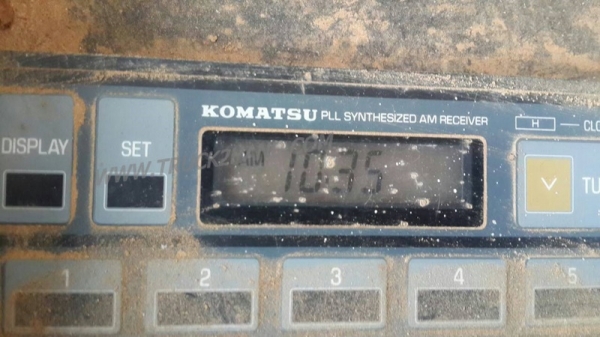 รถแบคโฮ ยี่ห้อโคมัตซุ รุ่น Pc100 รุ่น5S มีเล่มทะเบียน